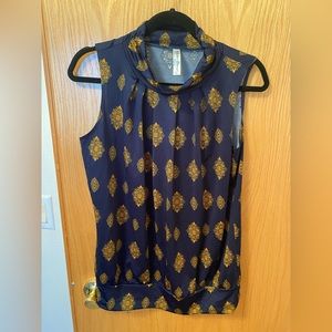 Large perseption concept high neck patterned sleeveless top